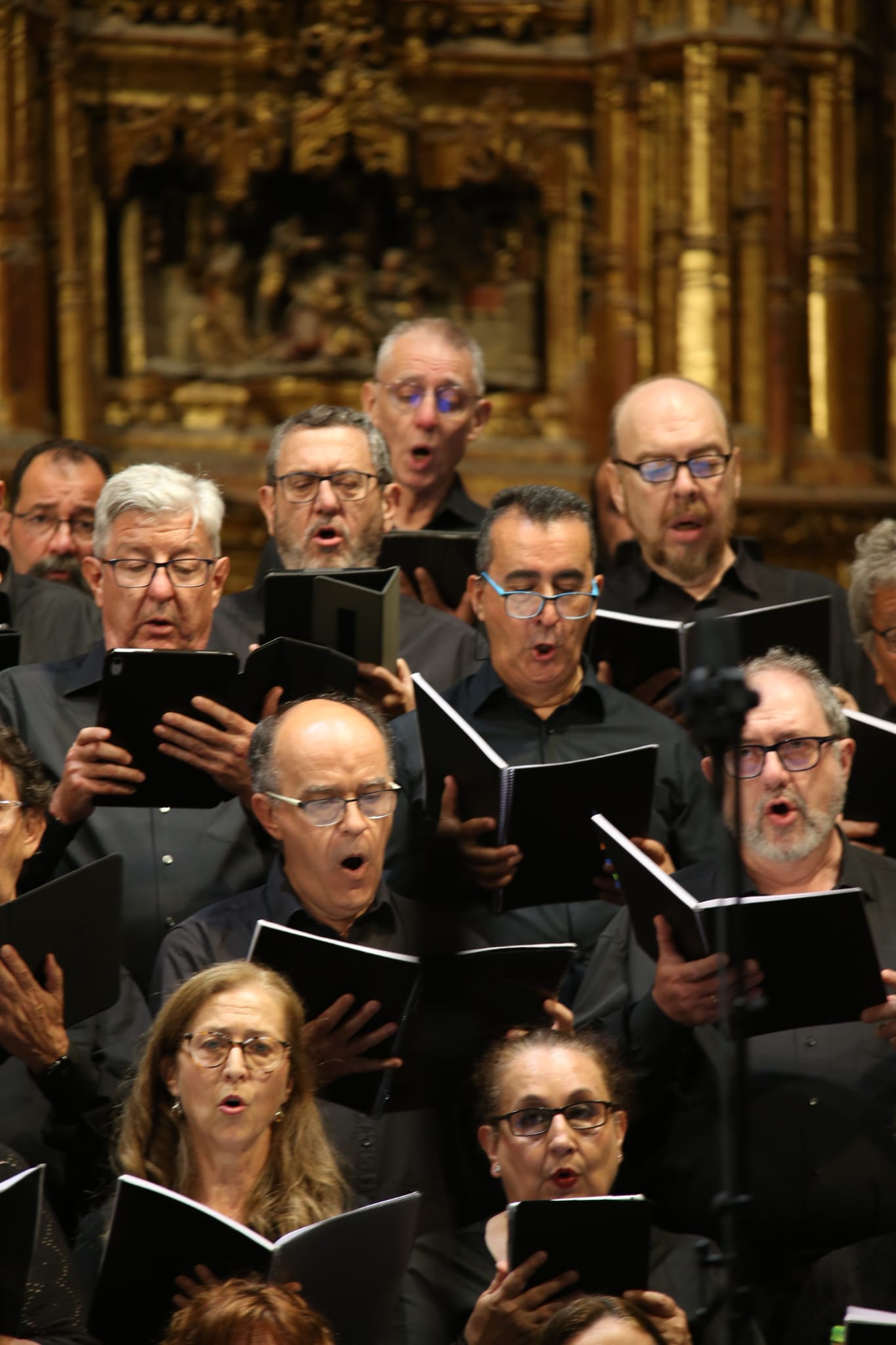 Fotografía 5 del Coro de la Asociación de Amigos del Teatro de la Maestranza